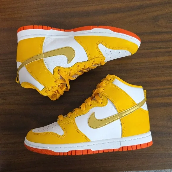 Nike Dunk High (2021) "University Gold" Women's Size 5.5 DQ4691 700 New - Picture 6 of 9